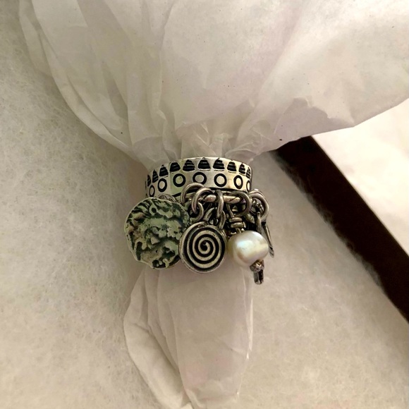 Silpada Jewelry - Silpada Sterling Silver Coin Pearl ChaCha Ring R1902